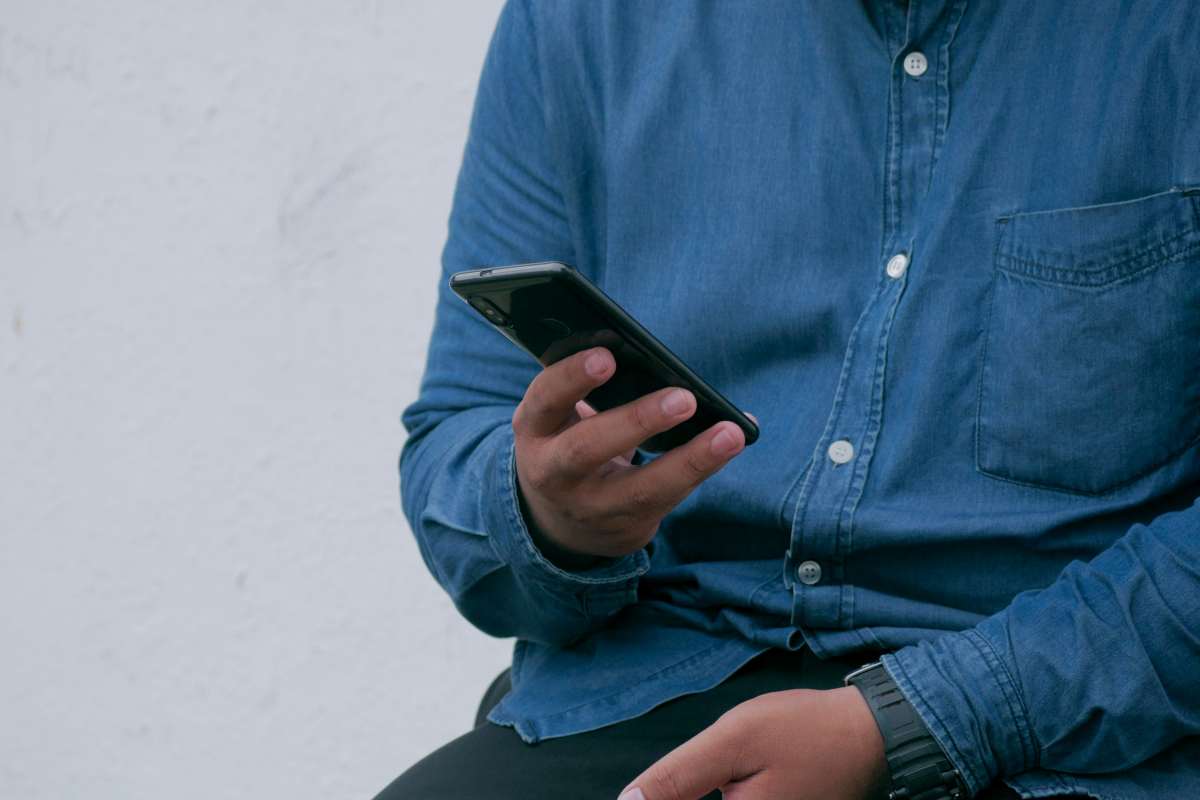 Attenzione su uno smartphone